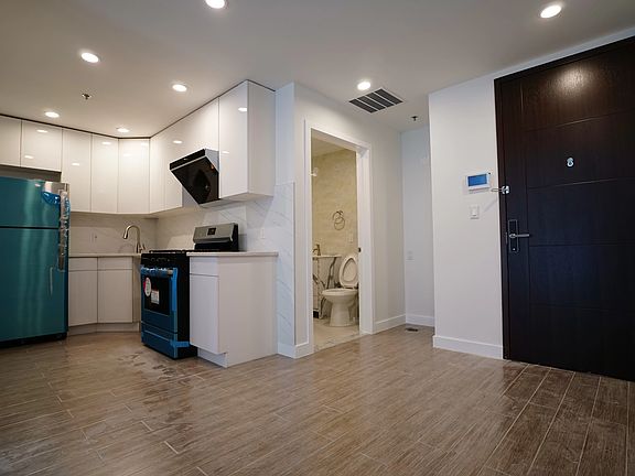 4th image of 42-18 147th St #3E