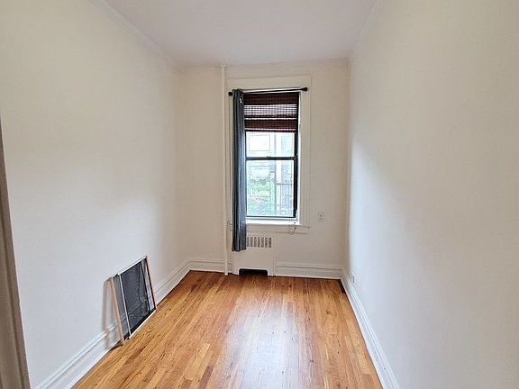 3rd image of 28-09 38th St #2R