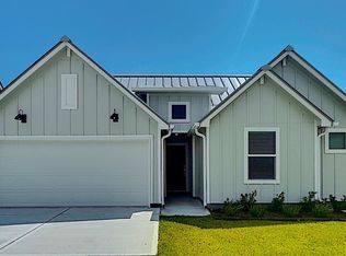 1021 Saint Croix Dr, Rockport, TX 78382