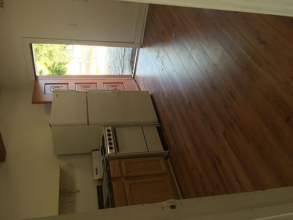 4th image of 2112 W Gray St APT A