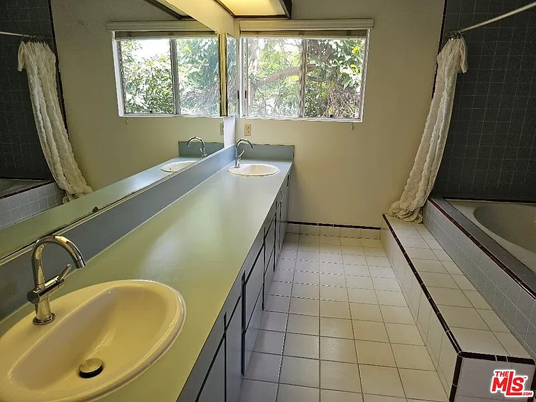 4322 Berryman Ave — Photo 35