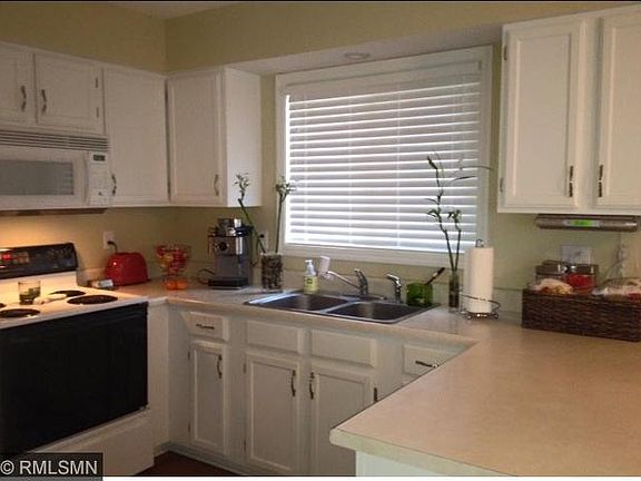 2nd image of 3161 Riverwood Dr