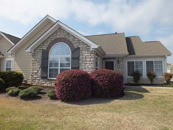3rd image of 139 Harvest Ln