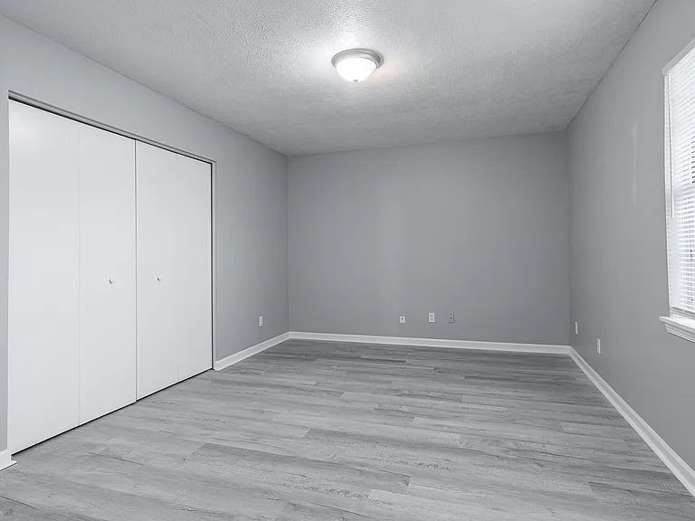 838 Lancelot Ct — Photo 8
