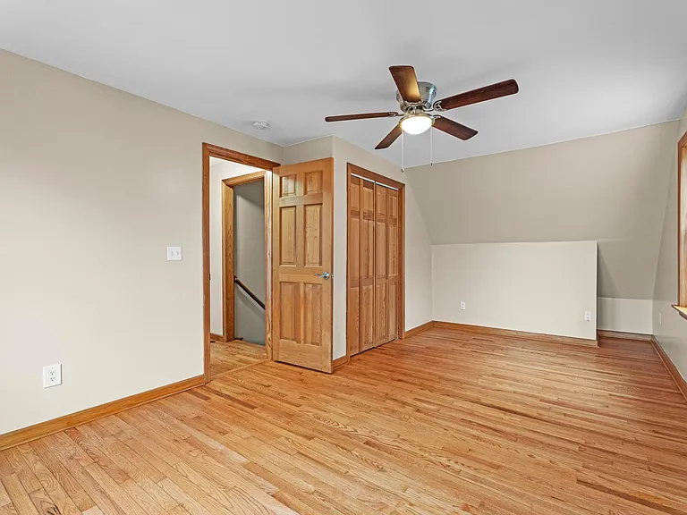 62 Brookside Ave E — Photo 35