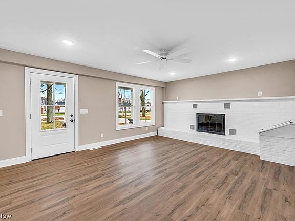 5th image of 3006 Abbe Rd