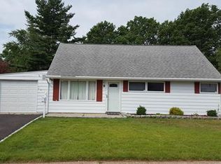 9 Parkerson Rd, Edison, NJ 08817