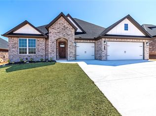 432 Casella St, Springdale, AR 72762