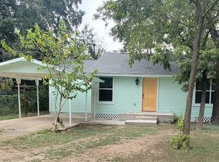 513 N Park St, Uvalde, TX 78801