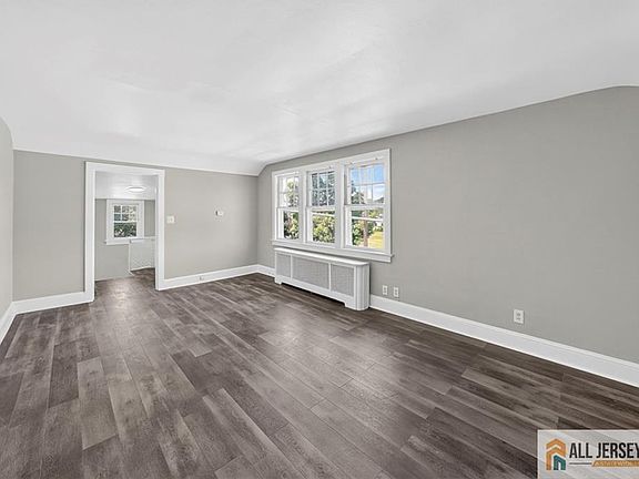 2nd image of 2841 Nottingham Way Floor 2