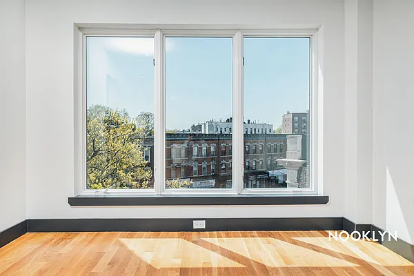 Rented by Nooklyn NYC LLC | media 9