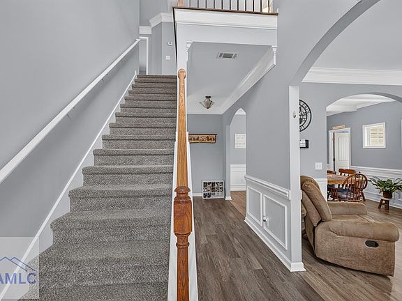 3rd image of 21 Archie Way NE