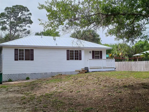 9555 Orange Avenue, Fort Pierce, FL 34945