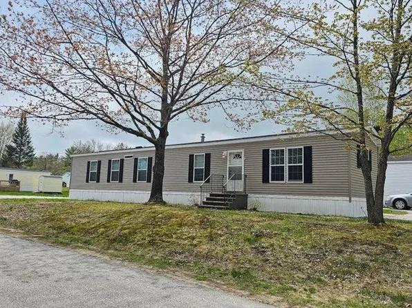 2 Locust Drive, Norway, ME 04268