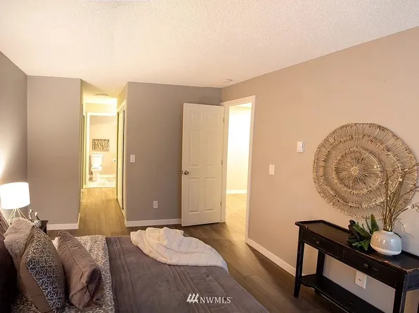 13717 Linden Ave N APT 112, Seattle, WA 98133
