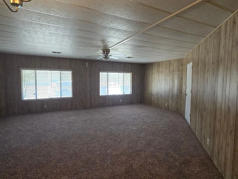 25313 De Waide Ave — Photo 12
