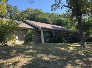 504 Oak Hill Ln, Lindale, TX 75771