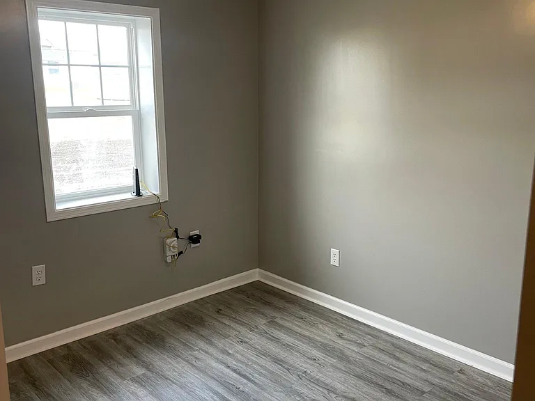 712 E Sigler St — Photo 10