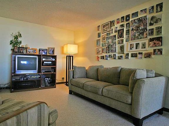 5th image of 251 Crandon Blvd APT 823