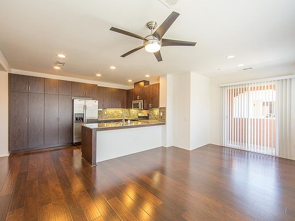 Living/Kitchen