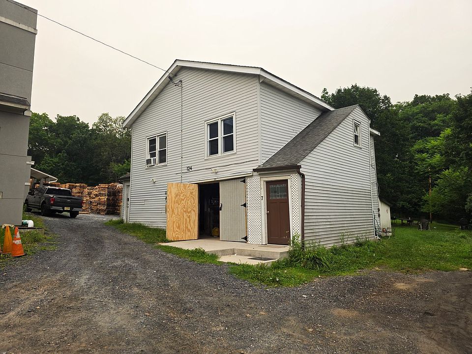 1st image of 122-128 Mount Airy Rd #7