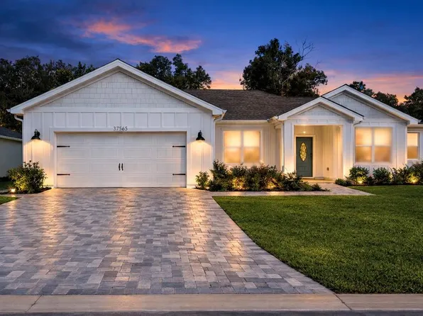 37565 Teri Ct, Dade City, FL 33525