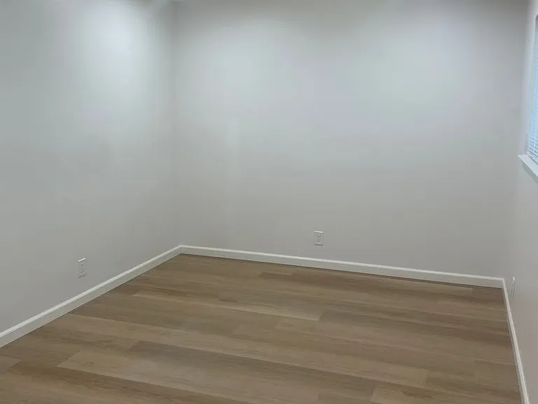 1122 Francisco Ave — Photo 6