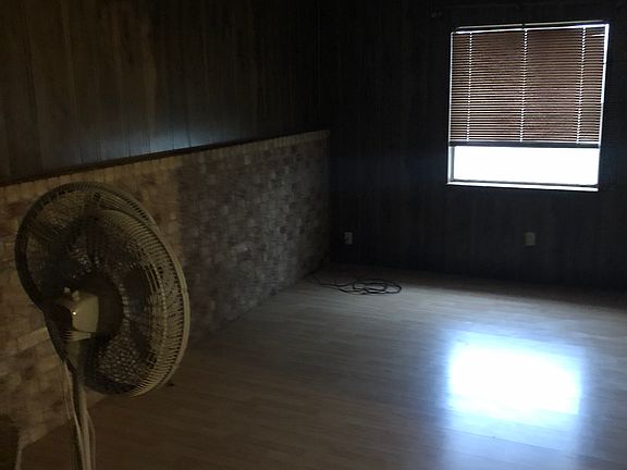 3rd image of 312 Laverne St