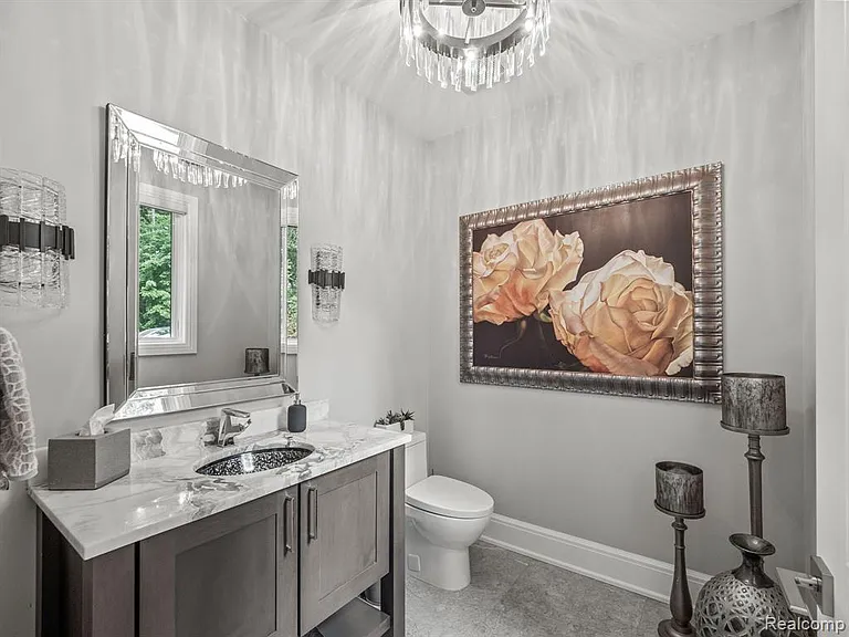 3511 Lakecrest Dr — Photo 34
