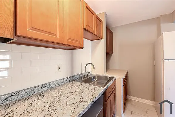 1436 W Baltimore St #3 — Photo 8