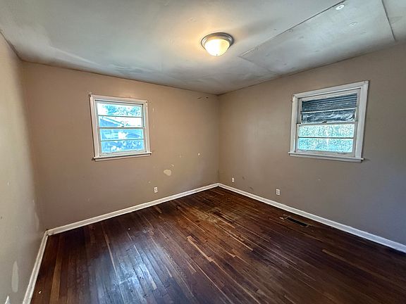 4th image of 5220 Fagan St