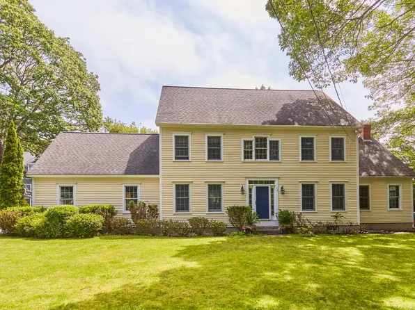 10 Thistleberry Lane, York, ME 03909