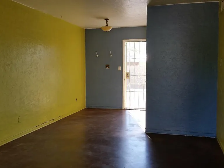 825 N 5th Ave #5 — Photo 1