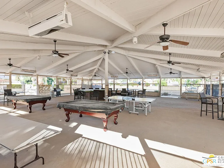 38 N Paseo Laredo — Photo 24