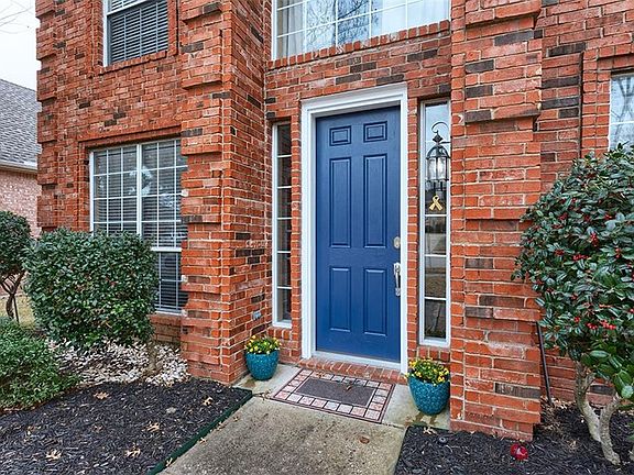 2nd image of 2925 Willowdale Ct