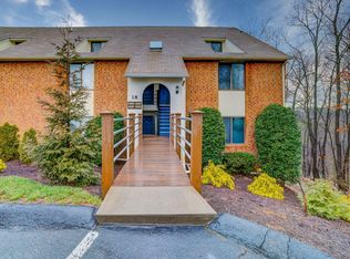3327 Forest Ct, Roanoke, VA 24018