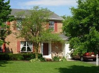 488 Crosswinds Dr, Lititz, PA 17543