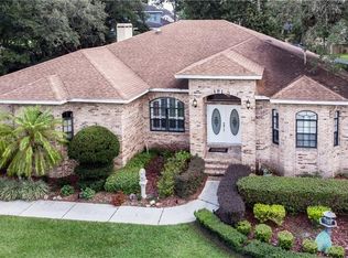 6710 Crescent Lake Dr, Lakeland, FL 33813