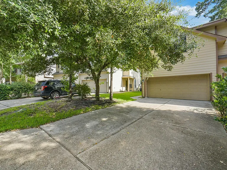 171 N Burberry Park Cir — Photo 31