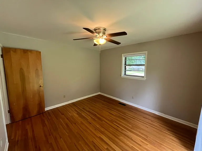 10 Talmage Dr — Photo 33
