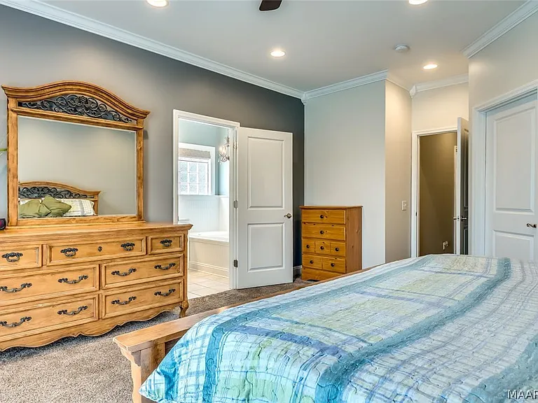 1211 Sadie Cir — Photo 29