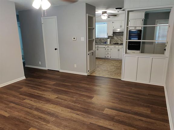4th image of 7504 Carol Dr