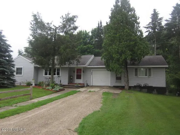 219 N M 37 Hwy, Hastings, MI 49058