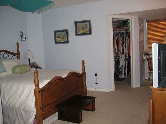 Bedroom, closet, study area (right corner)