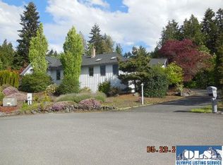 111 Sapphire Pl, Sequim, WA 98382