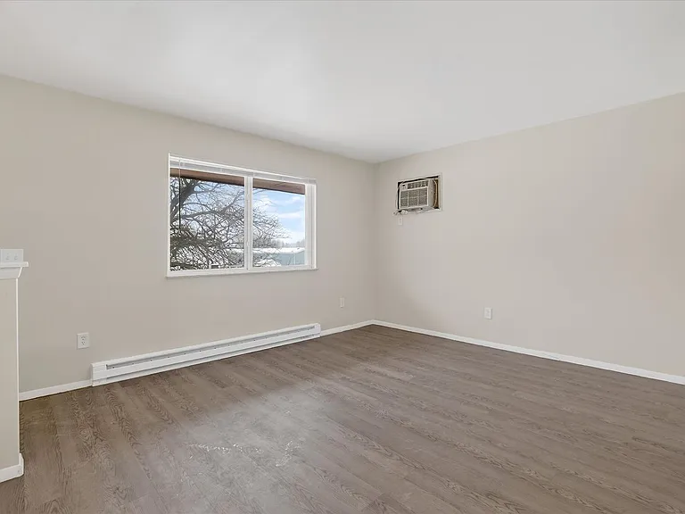 12513 Church St — Photo 30