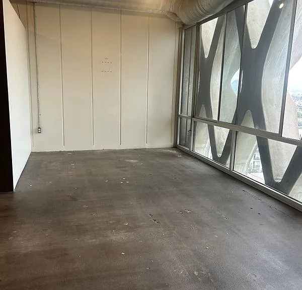 2404 Wilshire Blvd #11D — Photo 12
