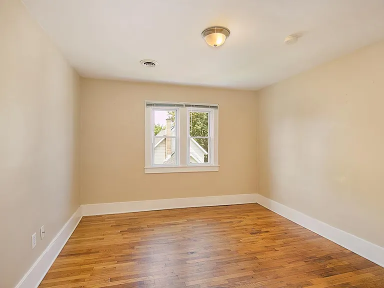 618 Veto St NW #2 — Photo 11