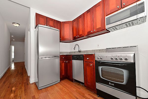 1st image of 1162 1st Ave APT 4