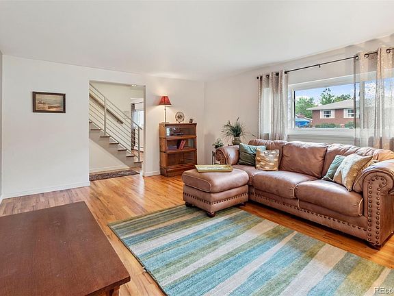 4th image of 1426 W Fair Ave